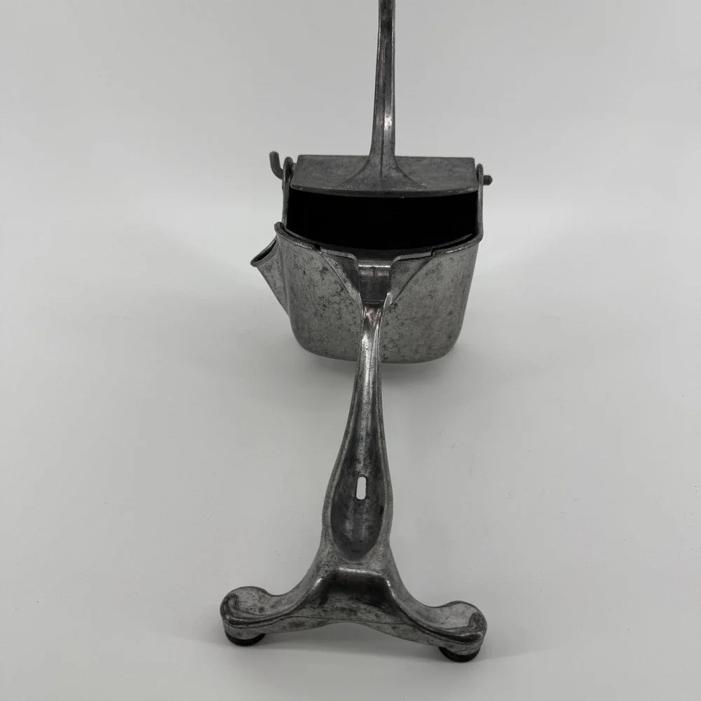 Wear-Ever Juicer Silver Solid Aluminum Vintage Hand Press No 2